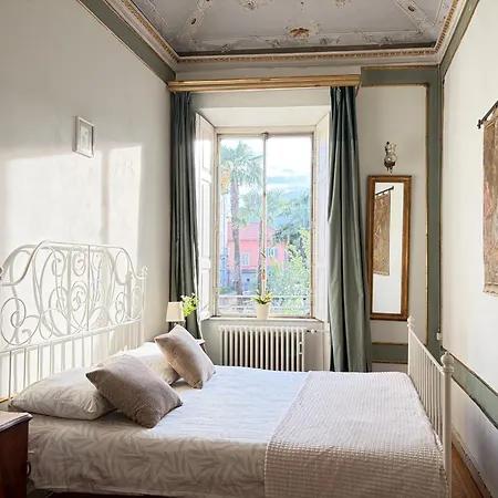 Bed&blessing / Casa Borgo Affittacamere *