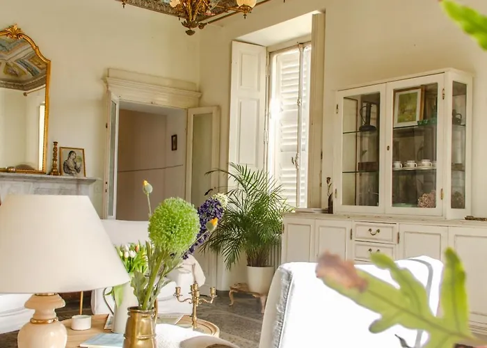 Gasthof Bed & Blessing / Casa Borgo Locarno